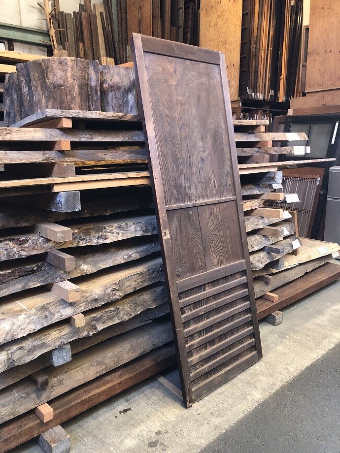 古建具（板戸）の古材