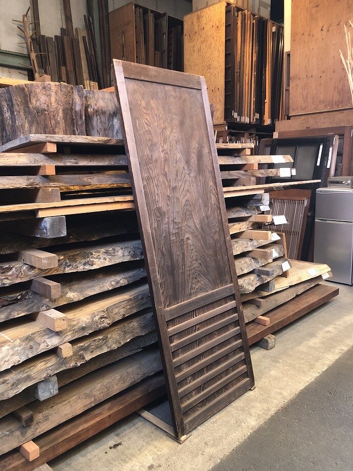 古建具（板戸）の古材