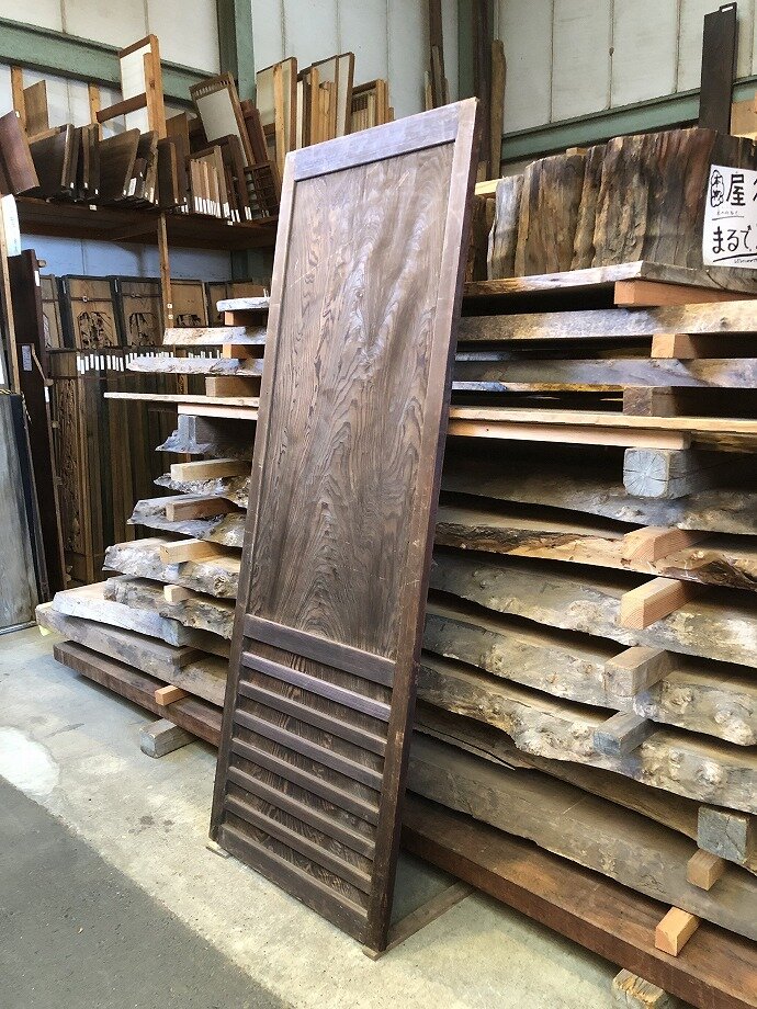 古建具（板戸）の古材