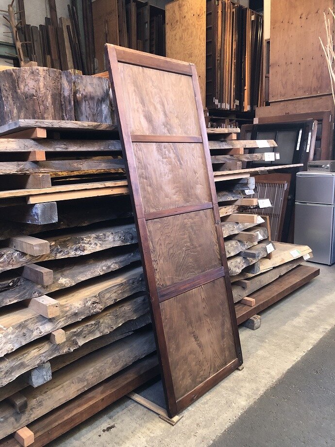古建具（板戸）の古材