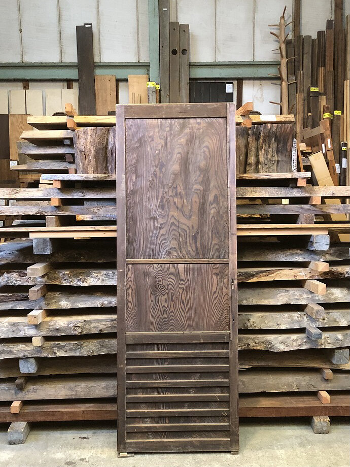 古建具（板戸）の古材