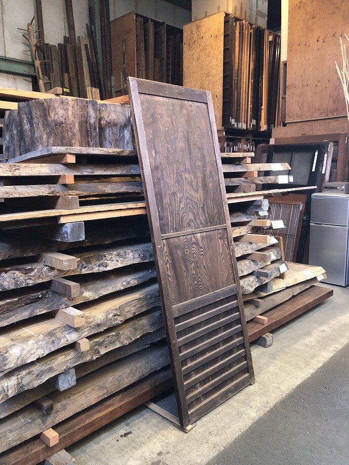 古建具（板戸）の古材