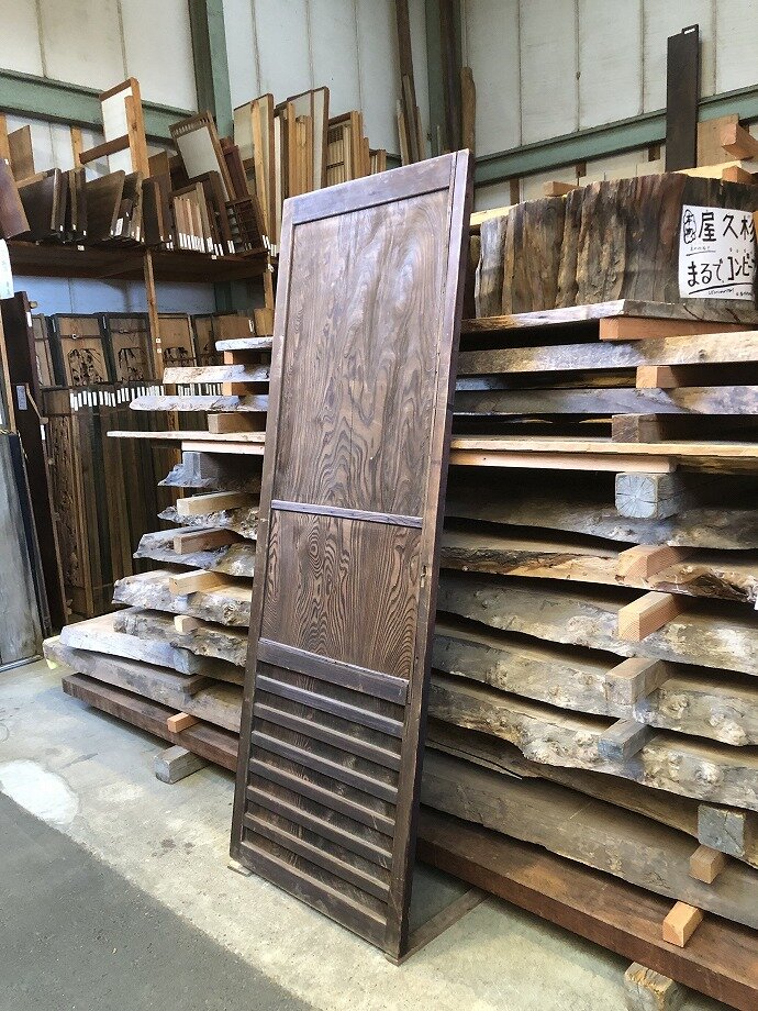 古建具（板戸）の古材