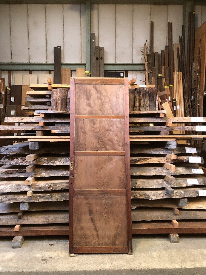 古建具（板戸）の古材