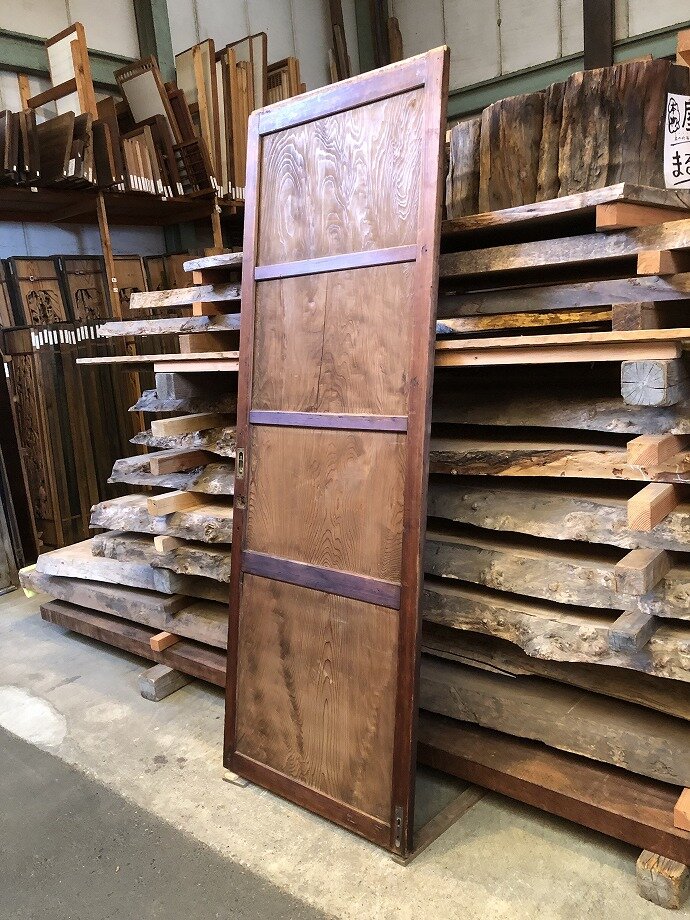 古建具（板戸）の古材