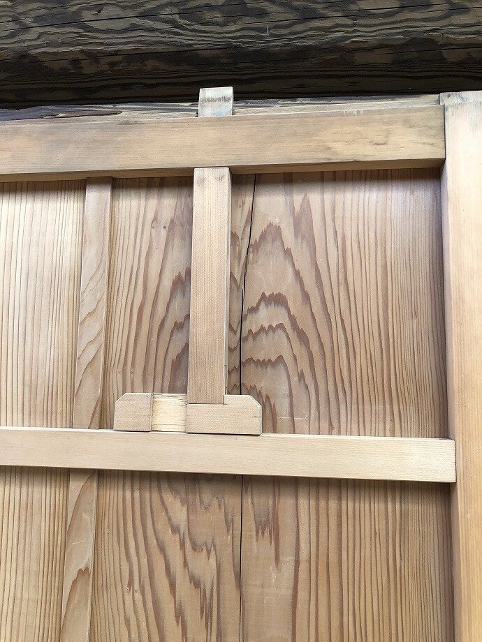 古建具(板戸)の古材