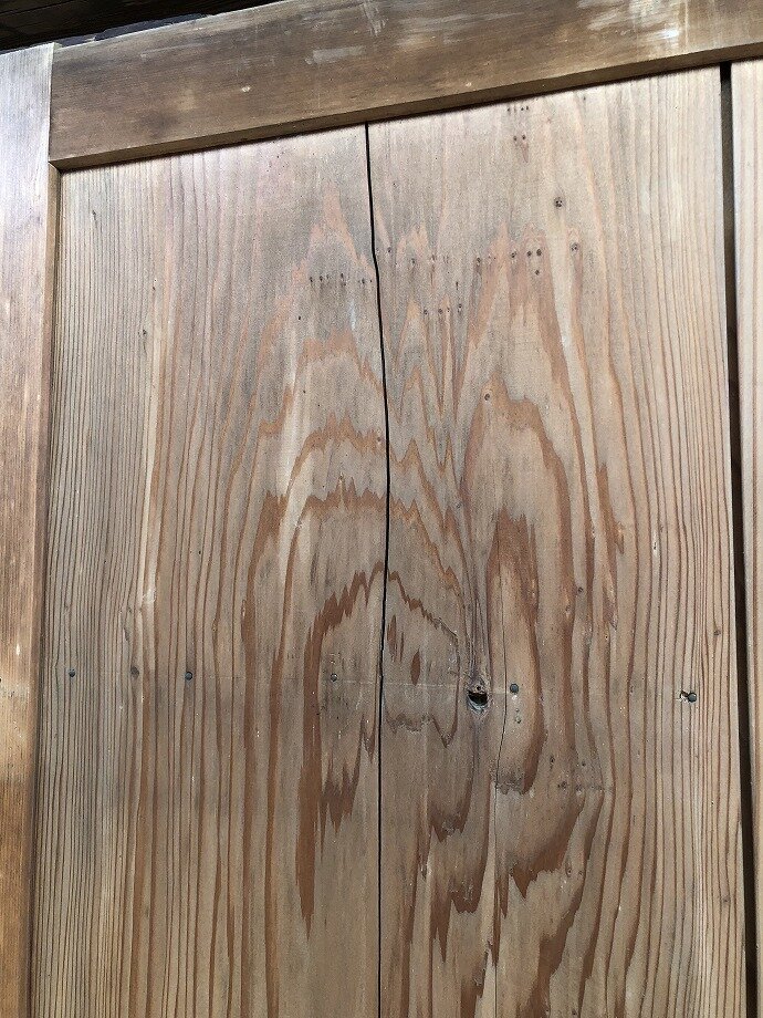 古建具(板戸)の古材