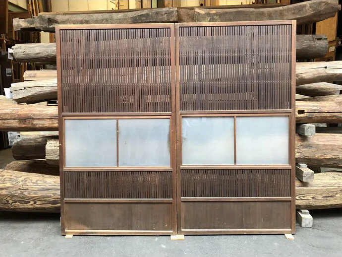 古建具(格子戸)の古材
