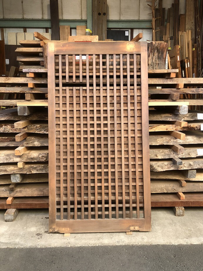 古建具（格子戸）の古材