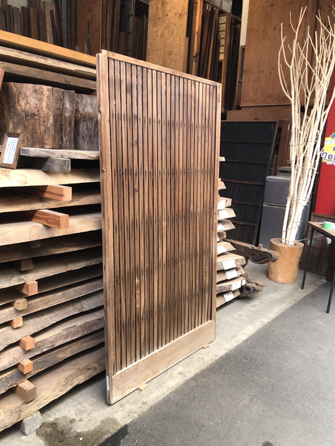 古建具（格子戸）の古材