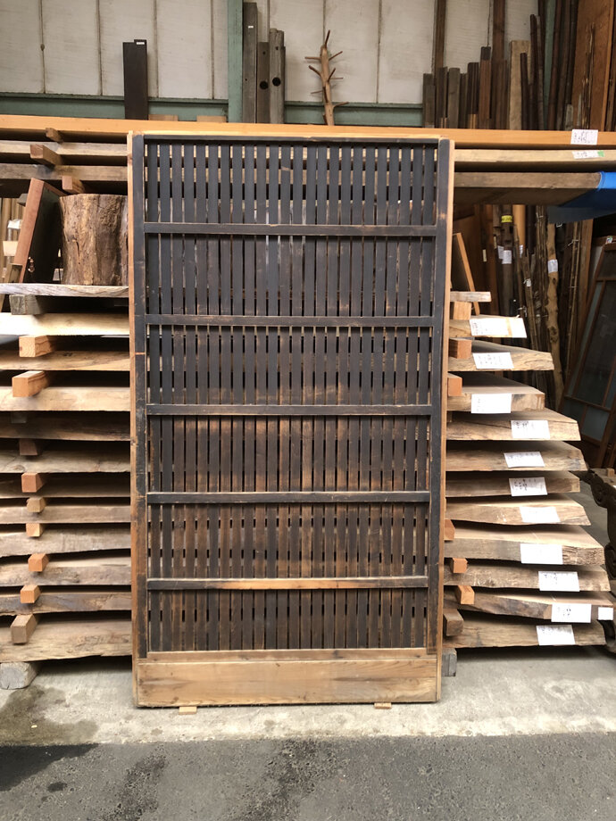 古建具（格子戸）の古材