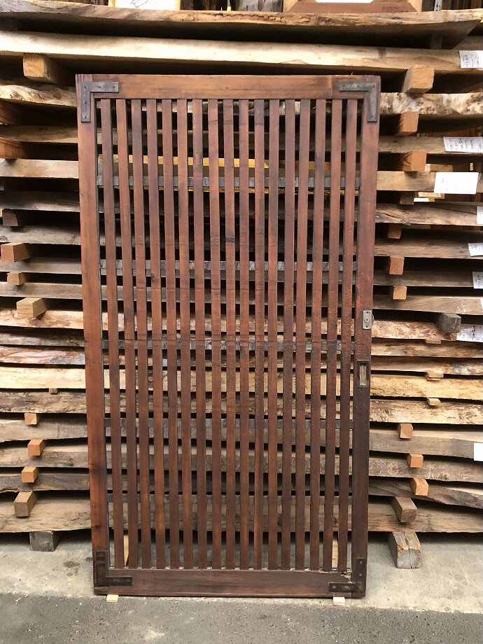 古建具（格子戸）の古材