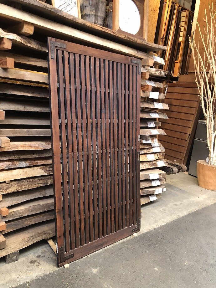古建具（格子戸）の古材