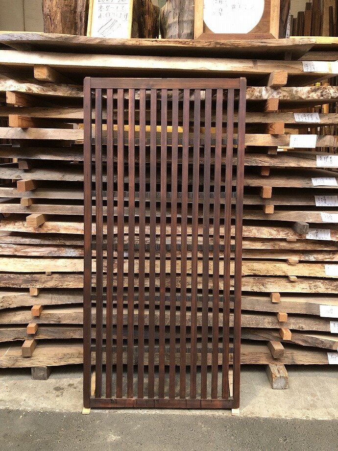 古建具（格子戸）の古材