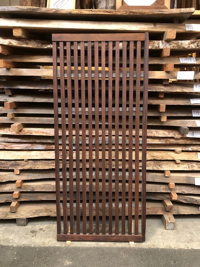 古建具（格子戸）の古材