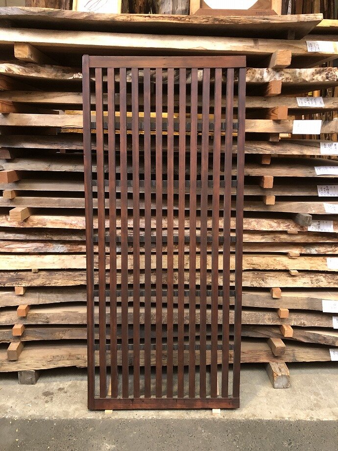 古建具（格子戸）の古材