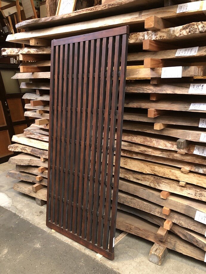 古建具（格子戸）の古材