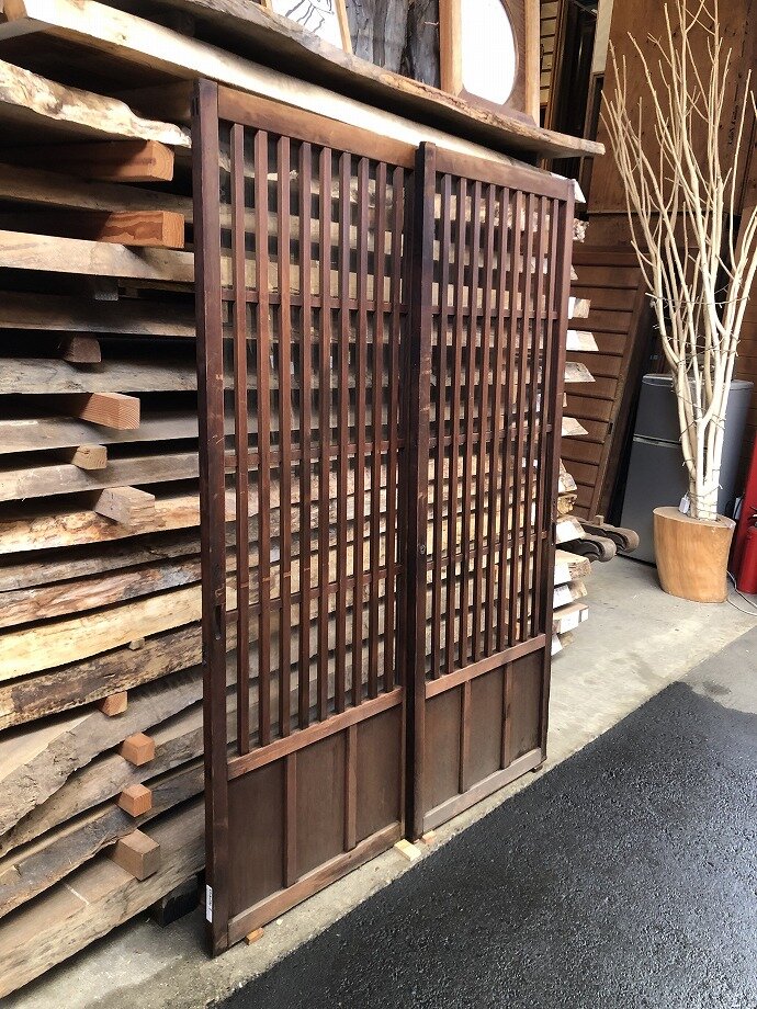 古建具（格子戸）の古材