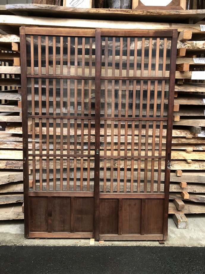 古建具（格子戸）の古材