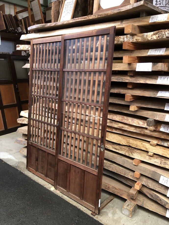 古建具（格子戸）の古材