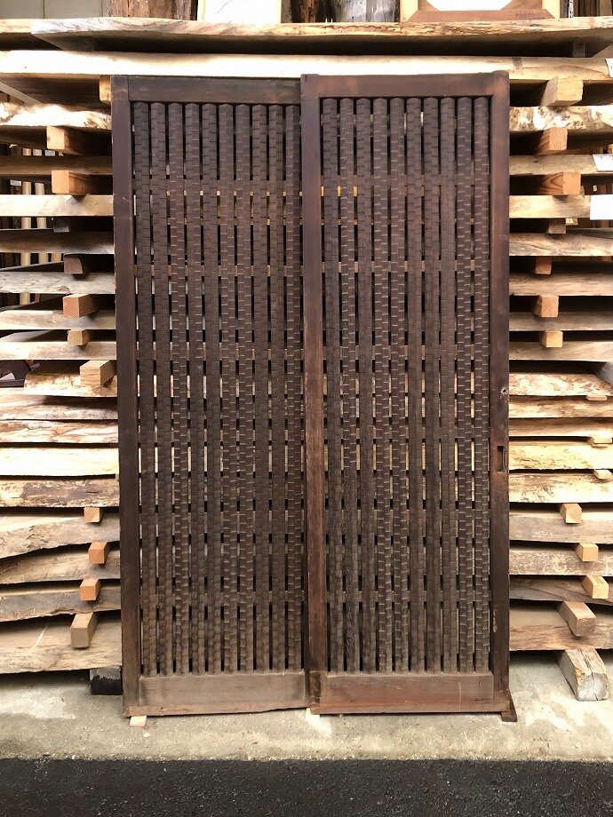 古建具（格子戸）の古材