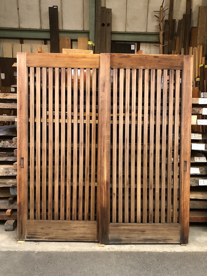 古建具（格子戸）の古材