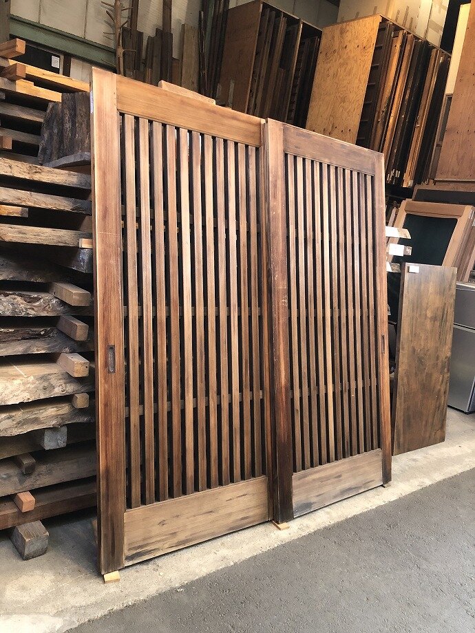 古建具（格子戸）の古材