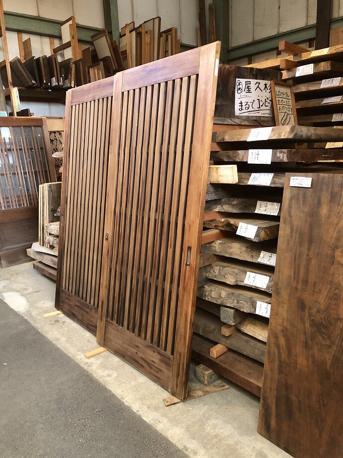 古建具（格子戸）の古材