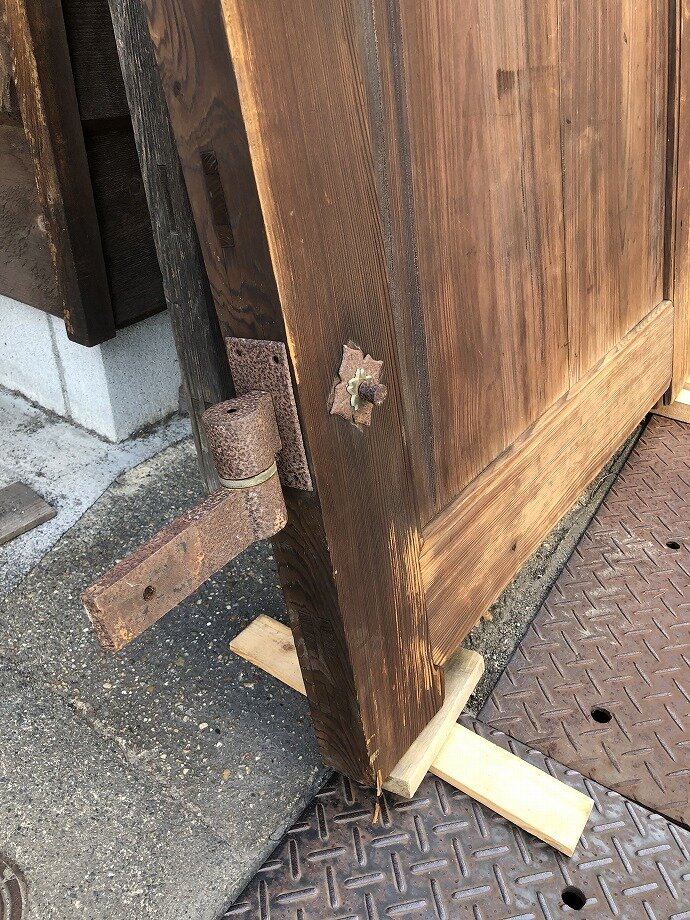 大型古建具の古材