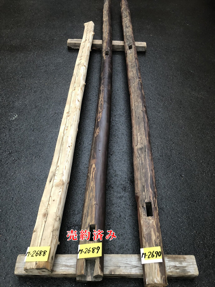 丸太梁の古材