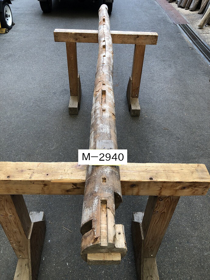 丸太梁の古材