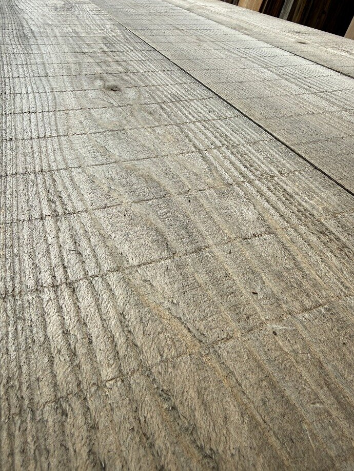 帯鋸目（バーンドソー）　古材板　厚切ボード（シルバーグレー）
