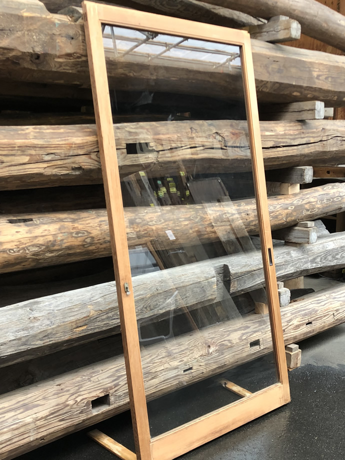 古建具（ガラス戸）の古材