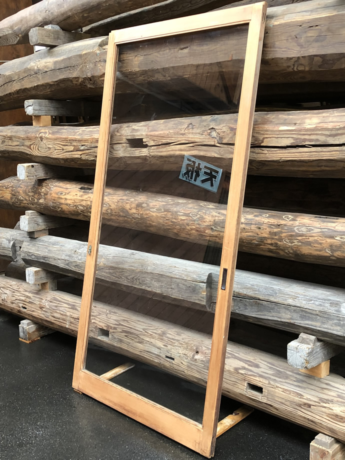 古建具（ガラス戸）の古材