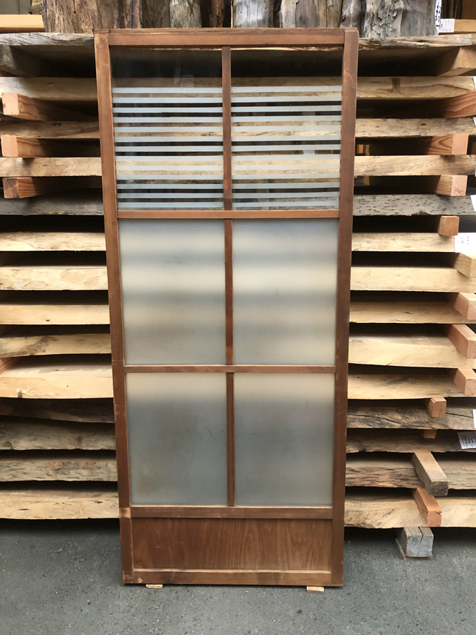 古建具（ガラス戸）の古材