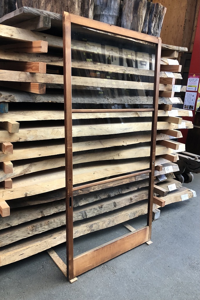 古建具（ガラス戸）の古材