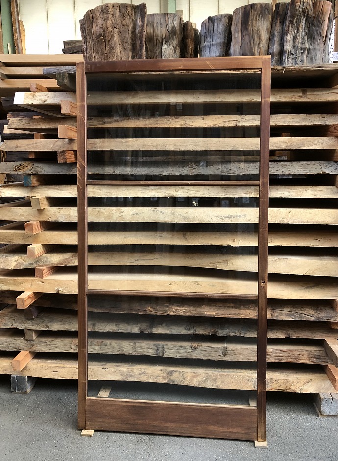 古建具（ガラス戸）の古材