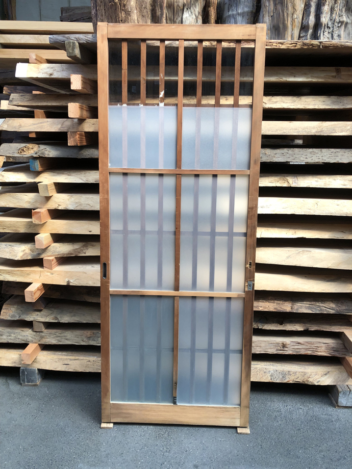 古建具（ガラス戸）の古材