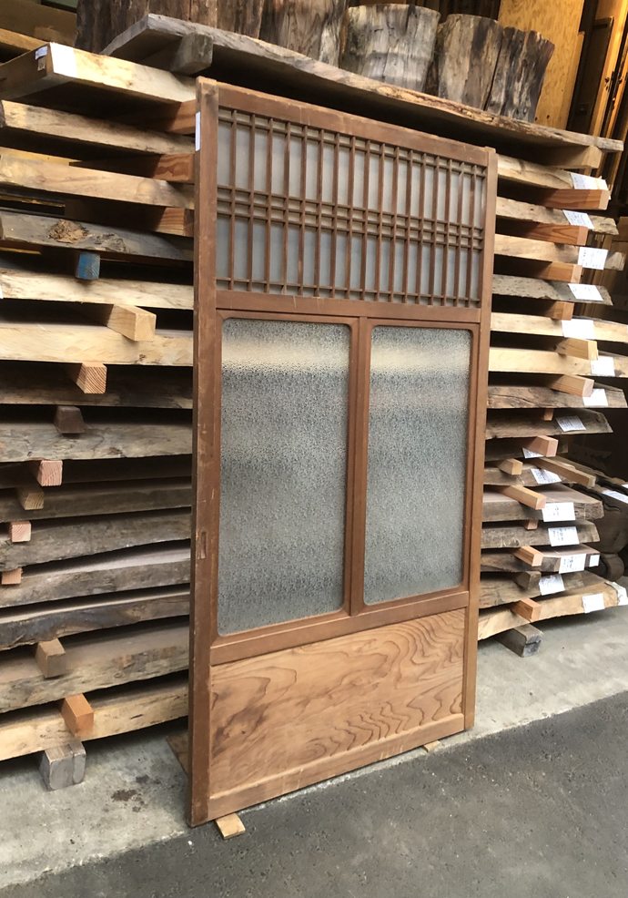 古建具（ガラス戸）の古材
