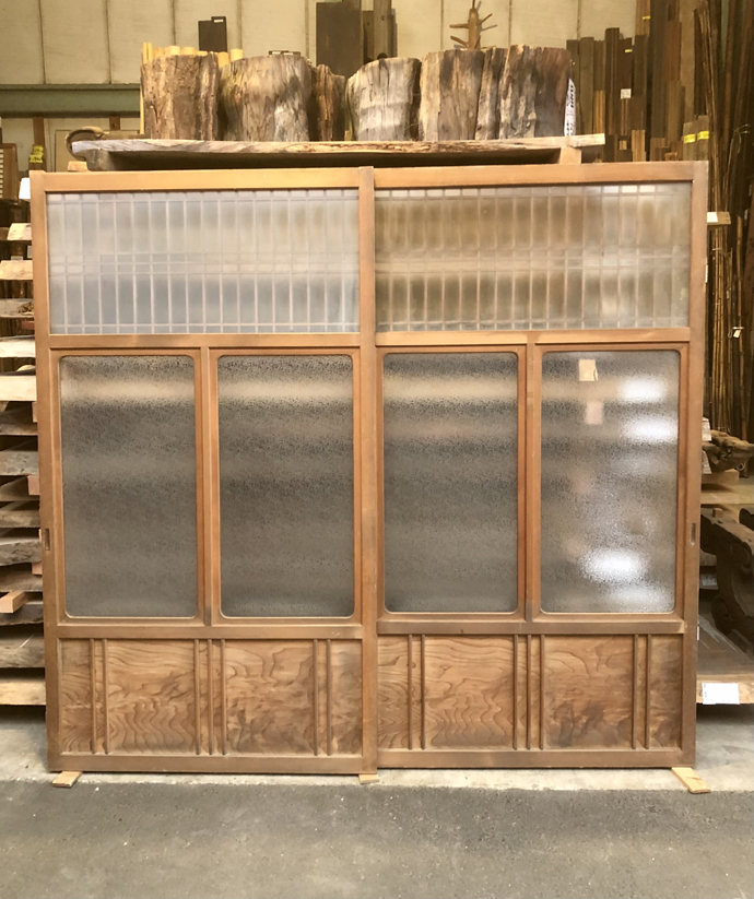 古建具（ガラス戸）の古材