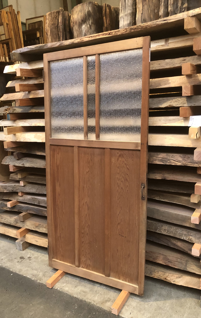 古建具（ガラス戸）の古材