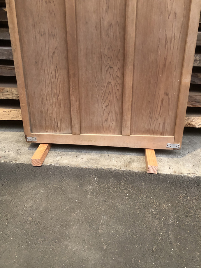 古建具（ガラス戸）の古材