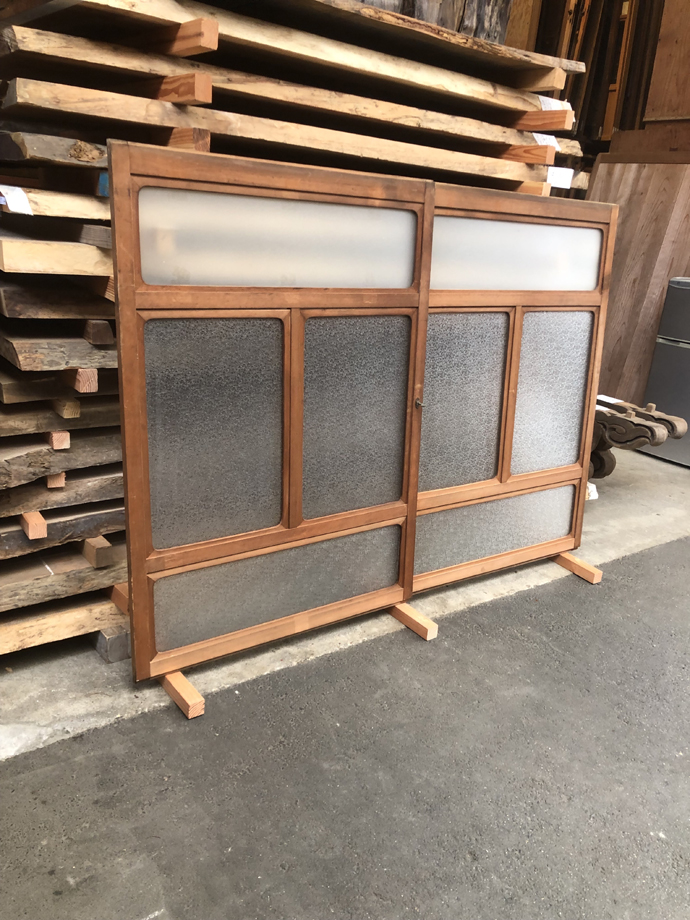 古建具（ガラス戸）の古材