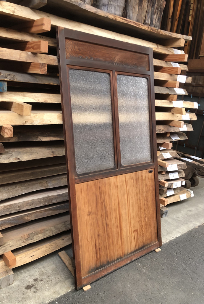 古建具（ガラス戸）の古材