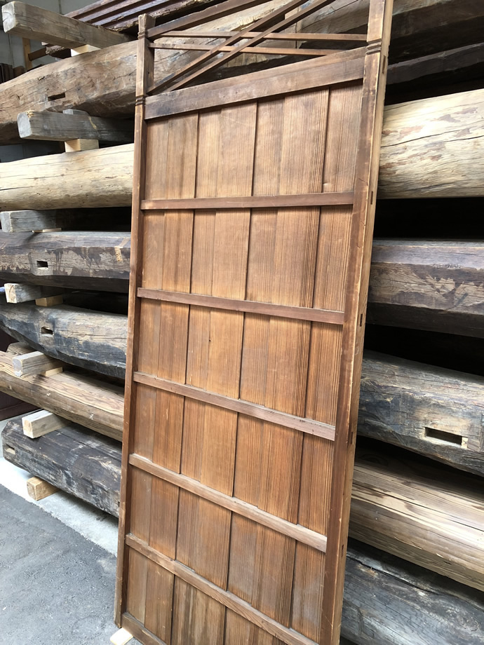 古建具（板戸）の古材