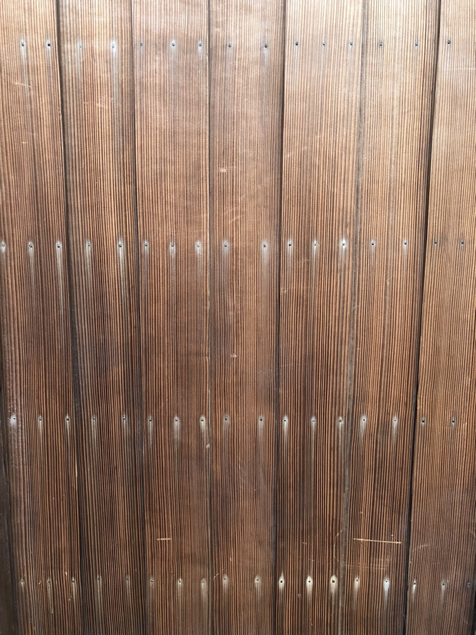 古建具（板戸）の古材