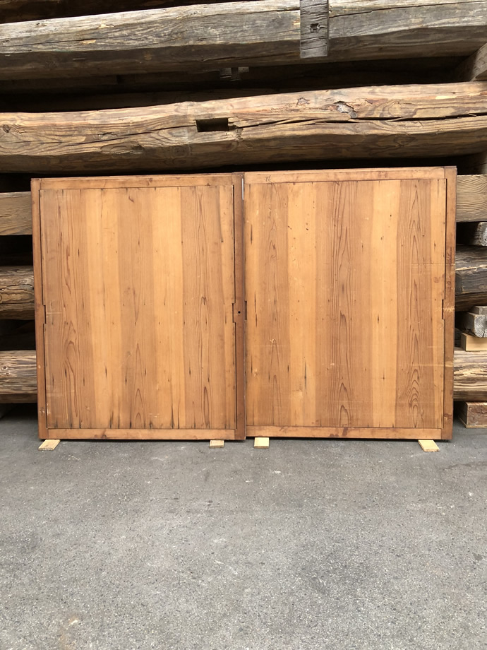 古建具（板戸）の古材