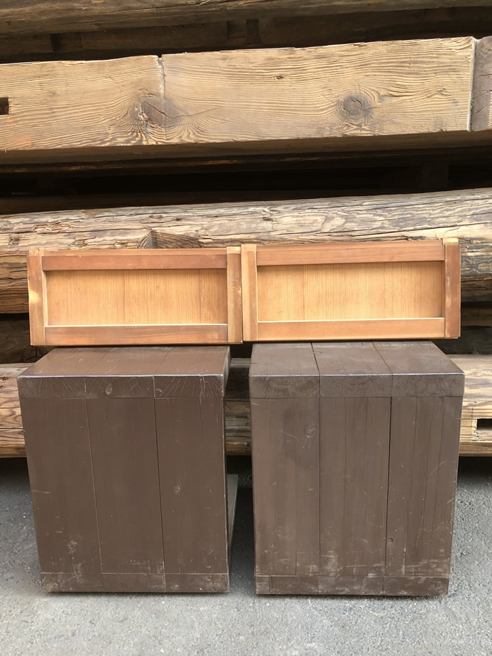 古建具（板戸）の古材