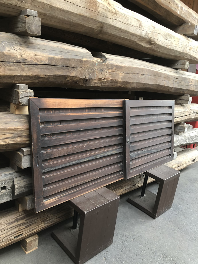 古建具（板戸）の古材