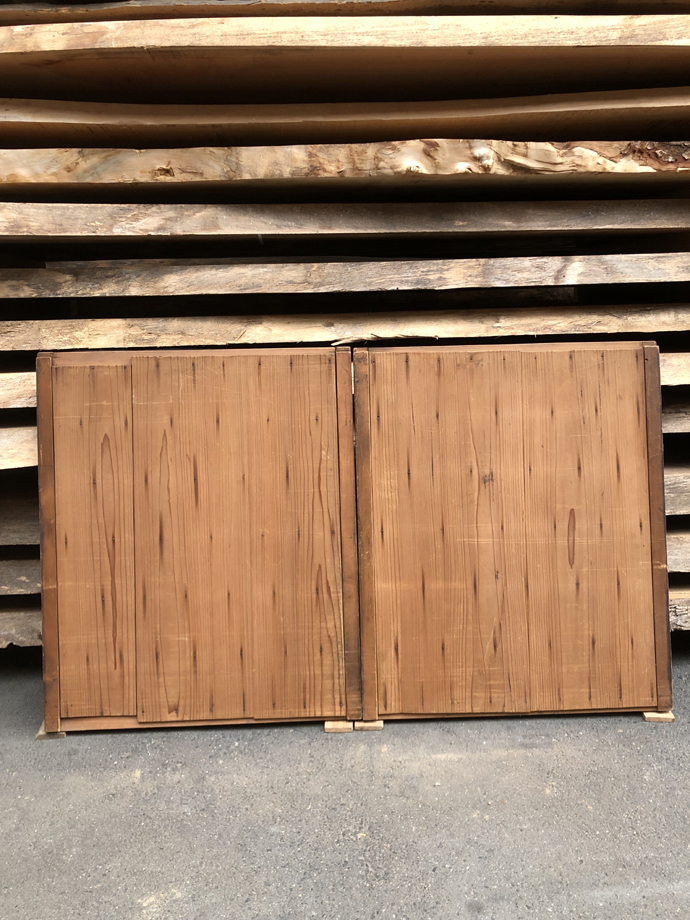 古建具（板戸）の古材